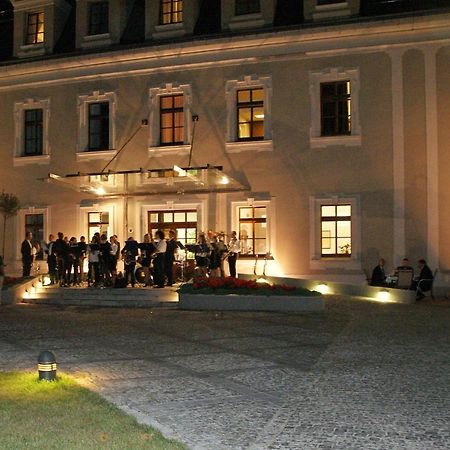 Hotel Zamek Люблинец Екстериор снимка