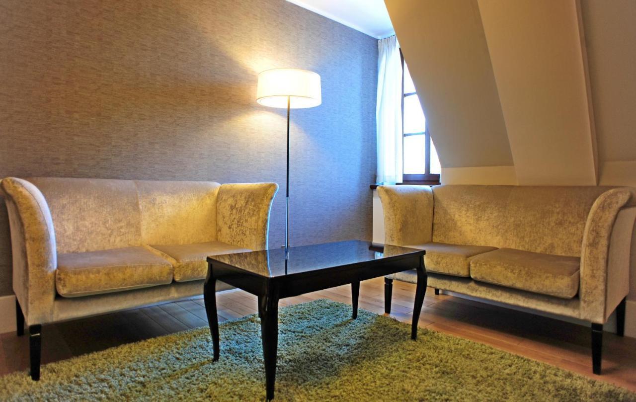 Hotel Zamek Люблинец Екстериор снимка
